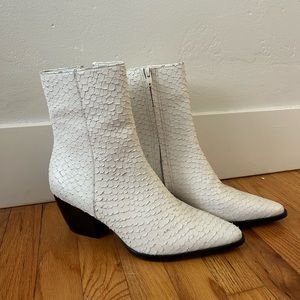 Matisse Caty Boots - White Leather Snake